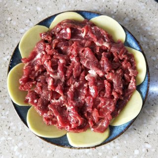 牛肉蒸土豆的做法步骤：4