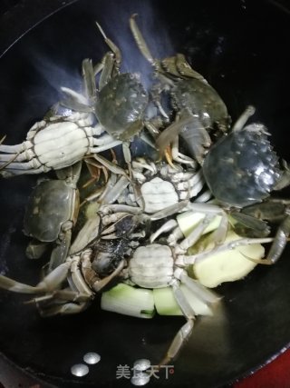 小满日食记之油焖秋膏蟹的做法步骤：4