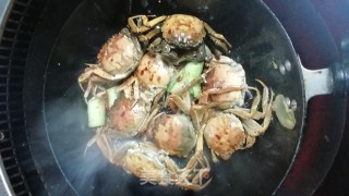 小满日食记之油焖秋膏蟹的做法步骤：6