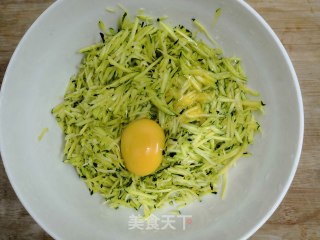 南瓜丝油墩子的做法步骤：6
