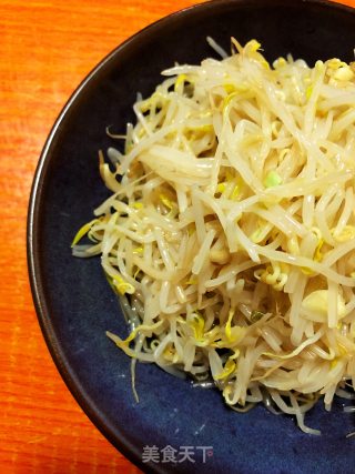炝拌豆芽的做法步骤：6