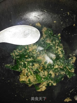菠菜炒鸡蛋的做法步骤：6