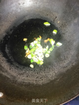 蒜苔炒香肠的做法步骤：4