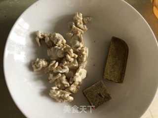 咖喱鸡丁烩豆腐的做法步骤：3