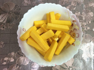 咸蛋焗南瓜的做法步骤：2