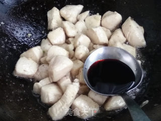 核桃鸡丁的做法步骤：9