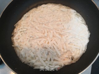 三味藕丝蛋饼的做法步骤：10