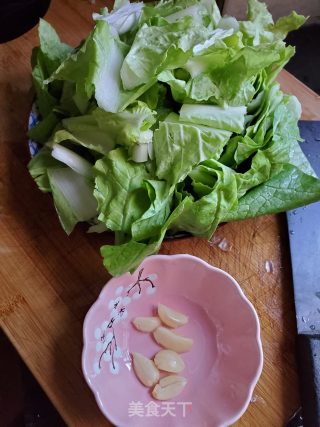 炒小白菜的做法步骤：2
