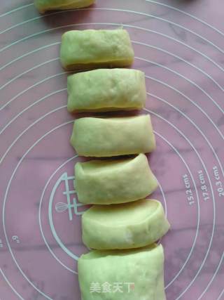 牛角面包的做法步骤：3
