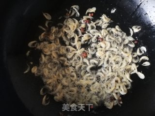 巜皇上吃什么》：海米拌菠菜的做法步骤：10