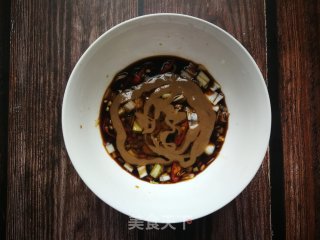巜皇上吃什么》：海米拌菠菜的做法步骤：12