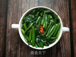 巜皇上吃什么》：海米拌菠菜的做法步骤：16