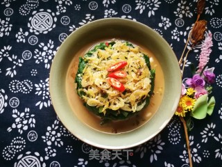 巜皇上吃什么》：海米拌菠菜的做法步骤：18