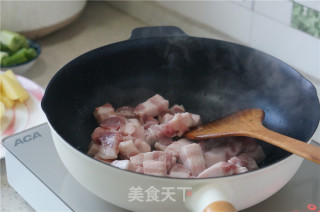 土豆红烧肉的做法步骤：5