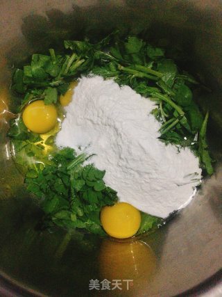 茼蒿鸡蛋饼的做法步骤：3