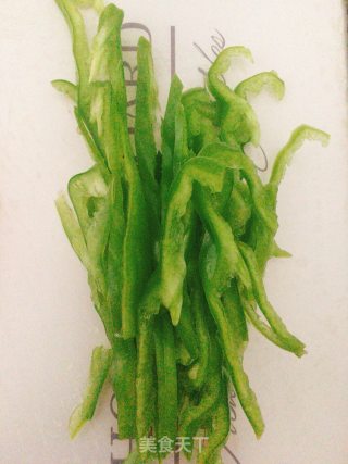 鱼香杏鲍菇的做法步骤：1