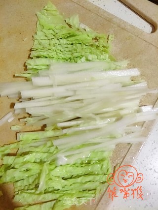 醋溜白菜丝的做法步骤：2