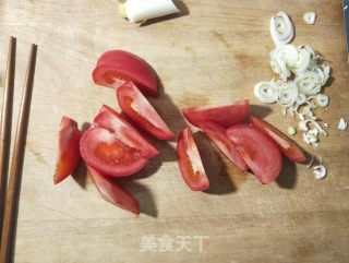 西红柿炒鸡蛋的做法步骤：1