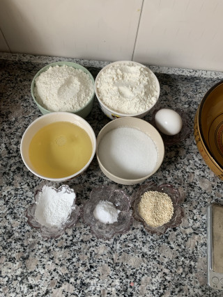 简单款桃酥的做法步骤：1