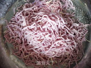 粉蒸心里美萝卜丝的做法步骤：7