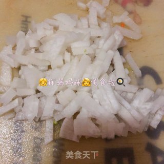 原创【仙草味道私房菜】之白玉萝卜紫菜汤的做法步骤：1