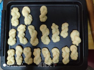 软麻花的做法步骤：9