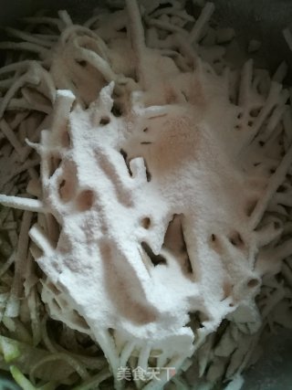 椒香萝卜饼的做法步骤：7