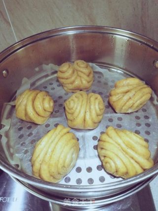 水果花卷的做法步骤：7