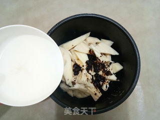 红糖藕的做法步骤：3