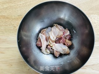 照烧鸡腿饭的做法步骤：2