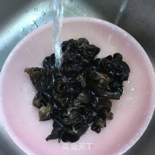 菜心炒木耳的做法步骤：5