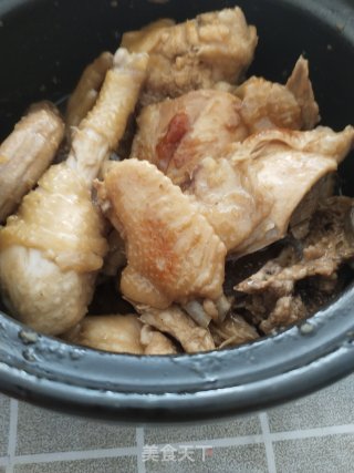 砂锅沙姜鸡的做法步骤：8
