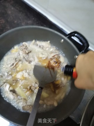 鸡花螺鲍鱼煲的做法步骤：6