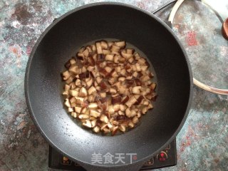 香菇鲜椒酱的做法步骤：5