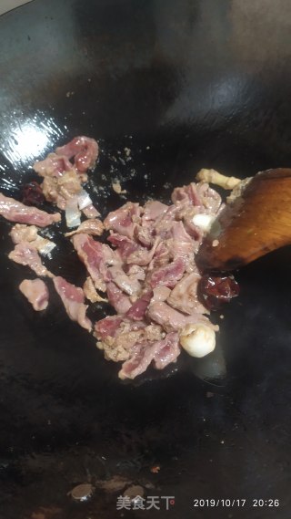 鸭胸肉炒金针菇的做法步骤：5