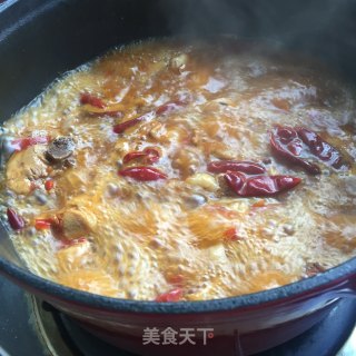 香辣时蔬鸡腿煲的做法步骤：6