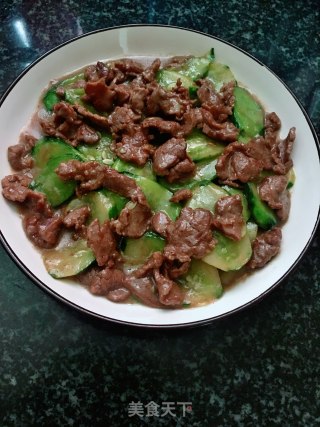 青瓜炒牛肉的做法步骤：7