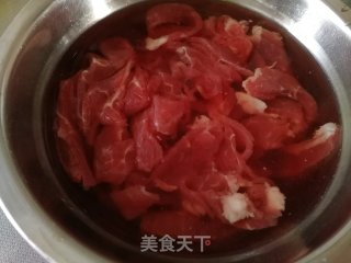 小炒牛肉的做法步骤：2