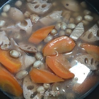 花生莲藕汤的做法步骤：4