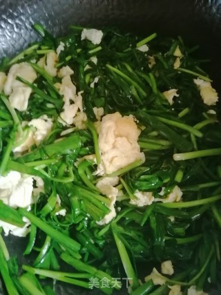 韭菜炒鸡蛋的做法步骤：3