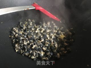 韭黄紫苏炒螺肉的做法步骤：7