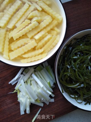 海带炖土豆的做法步骤：4