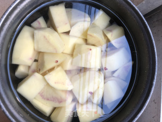 番茄土豆炖牛腩的做法步骤：4