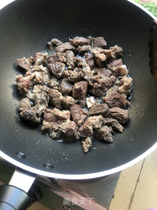 番茄土豆炖牛腩的做法步骤：6