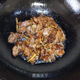 牛肉炒莴笋的做法步骤：9
