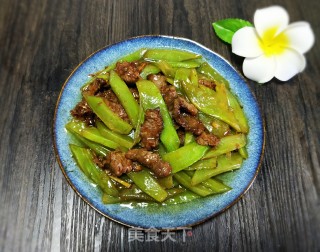 牛肉炒莴笋的做法步骤：11