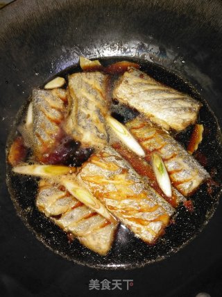 红烧带鱼的做法步骤：7
