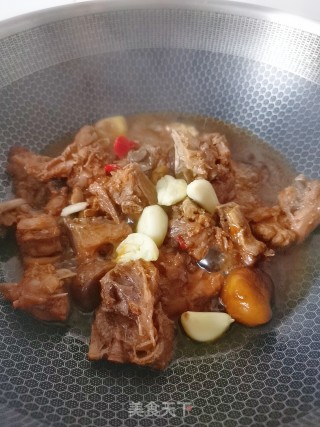 板栗烧鸭的做法步骤：5