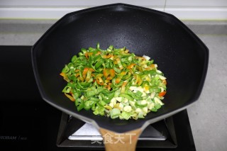辣椒爆炒豆腐干的做法步骤：4