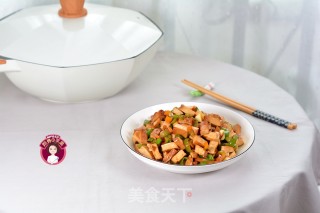 辣椒爆炒豆腐干的做法步骤：8
